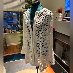 Peck&Peck tunic white eyelet geometric cut-out zipper front long sleeve jacket